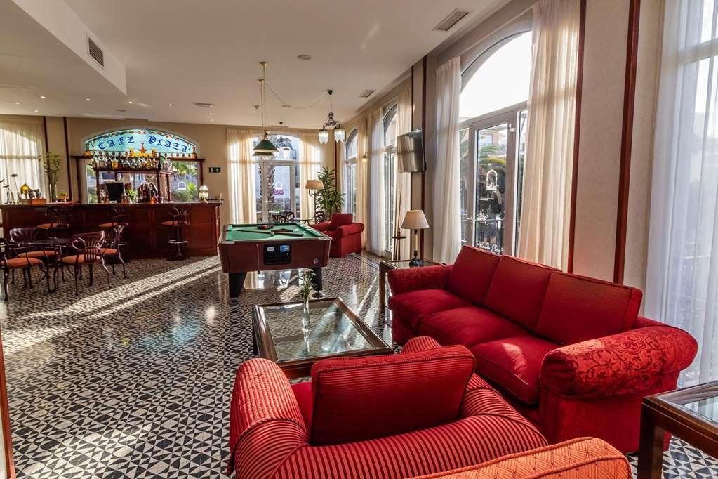 Hotel Reveron Plaza Лос Кристианос Интериор снимка